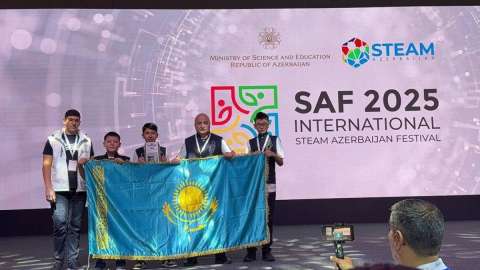 81 Astana English School оқушылары STEAM Azerbaijan 2025 халықаралық фестивалінде жүлделі орындарға ие болды