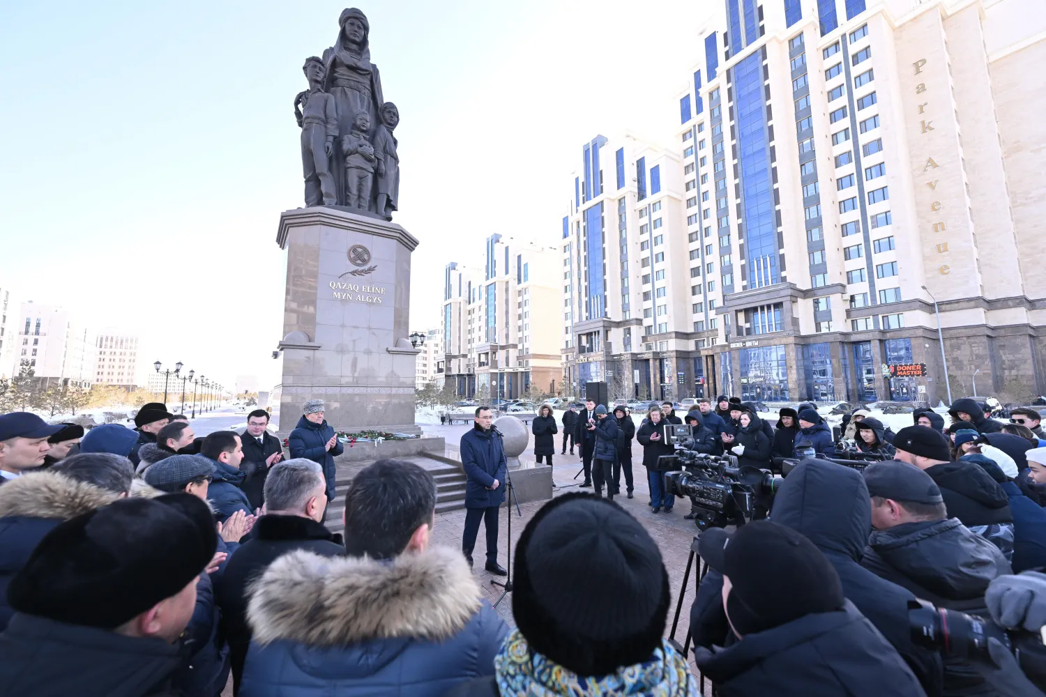 Мәулен Әшімбаев: Халқымыз қайырымдылықтың озық үлгісін көрсетті