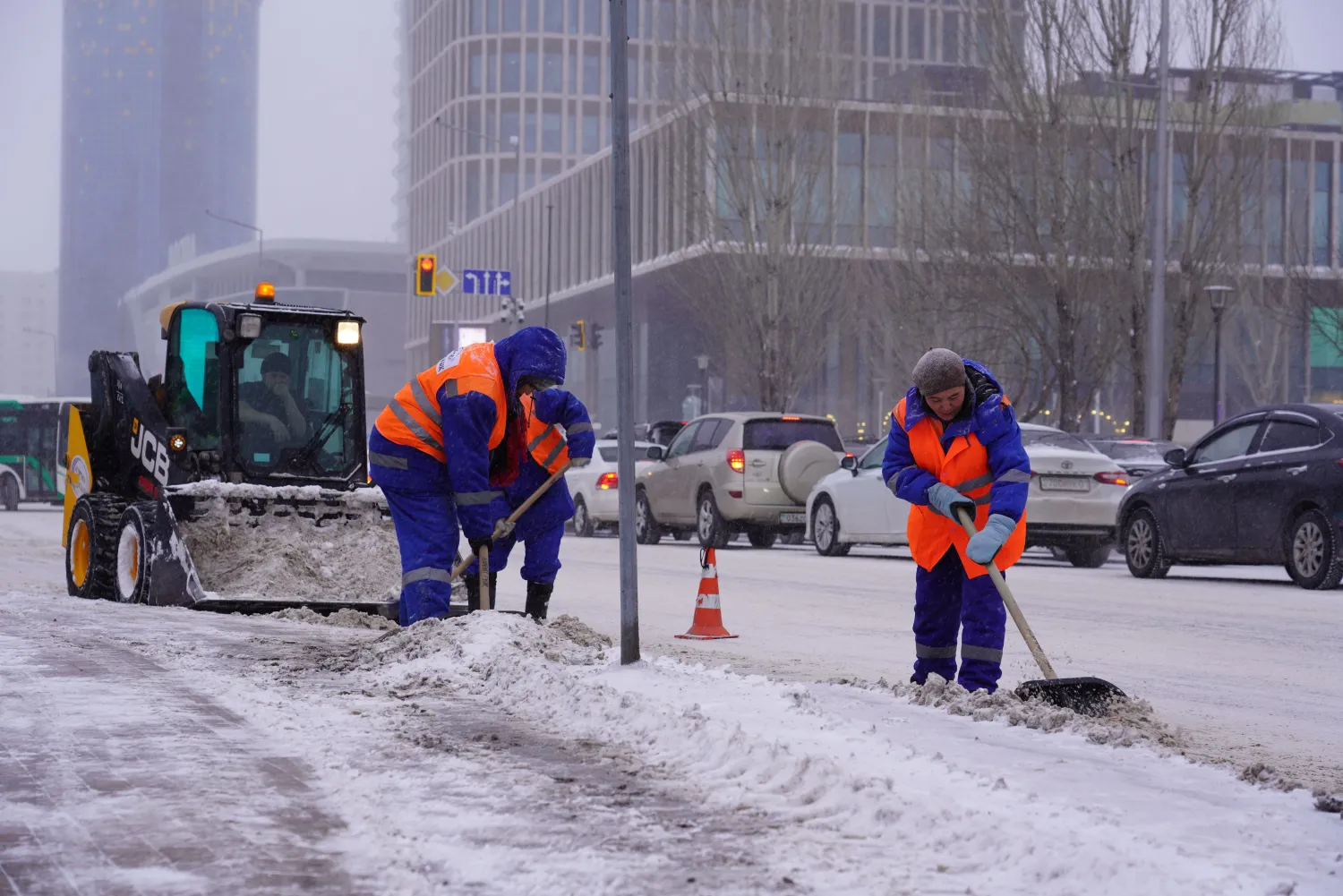 Елорда әкімі коммуналдық қызмет жұмысына баға берді