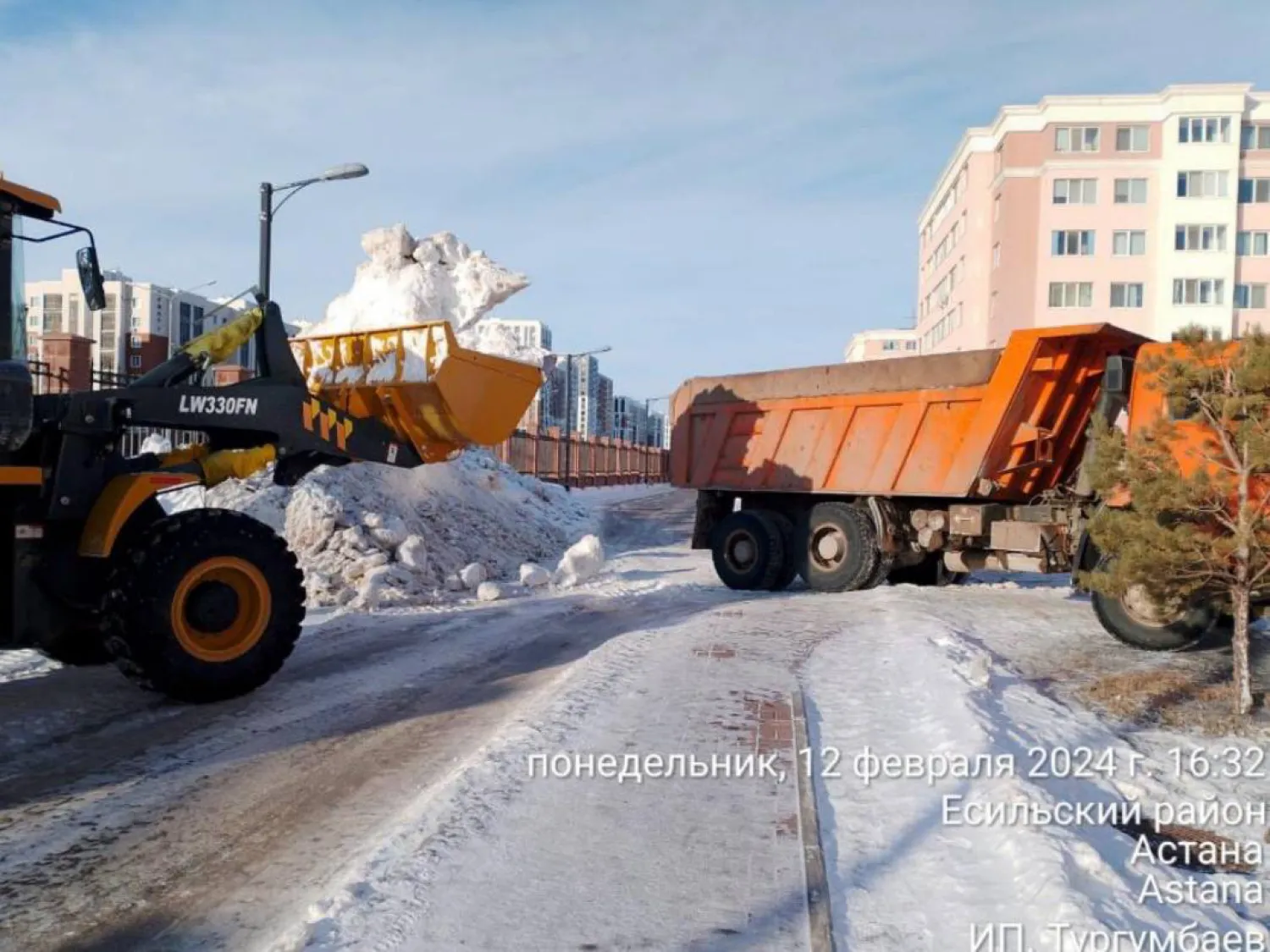 Елордадан бір күнде 37 мың текше метр қар шығарылды