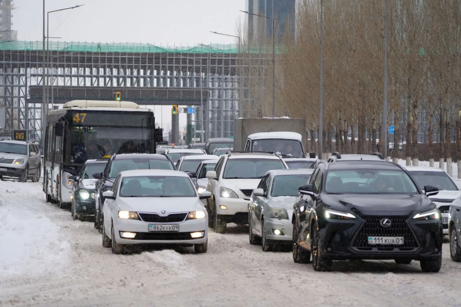 Астанада қала маңына қатынайтын бірқатар автобус тоқтатылды