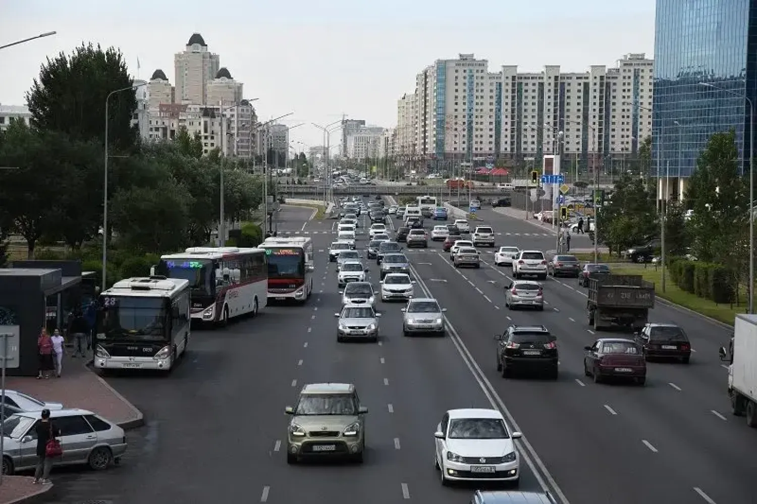 Елордада бес автобустың жүретін жолы өзгерді