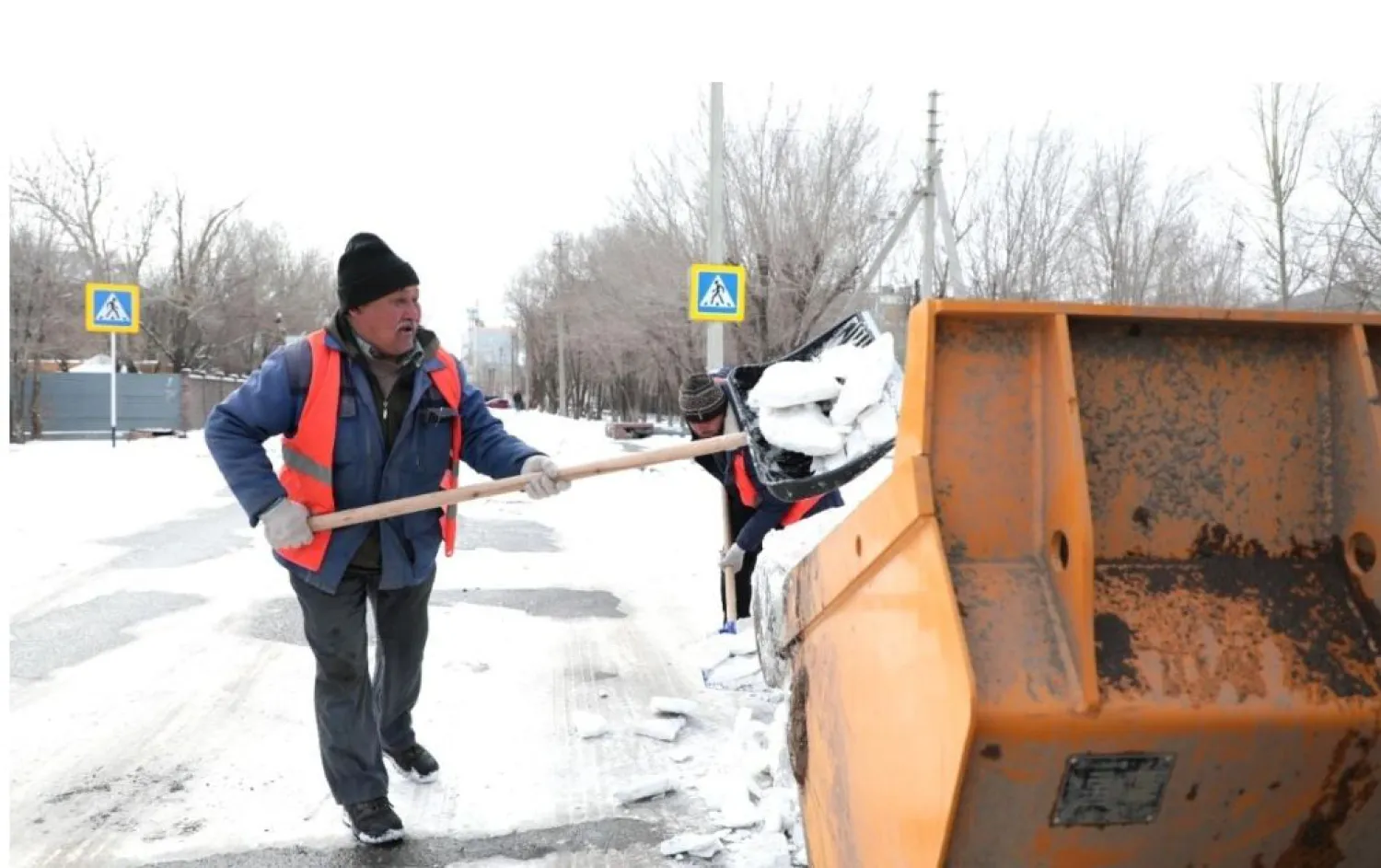 Астанада қалың қардың салдарын жою жұмысы қалай жүріп жатыр