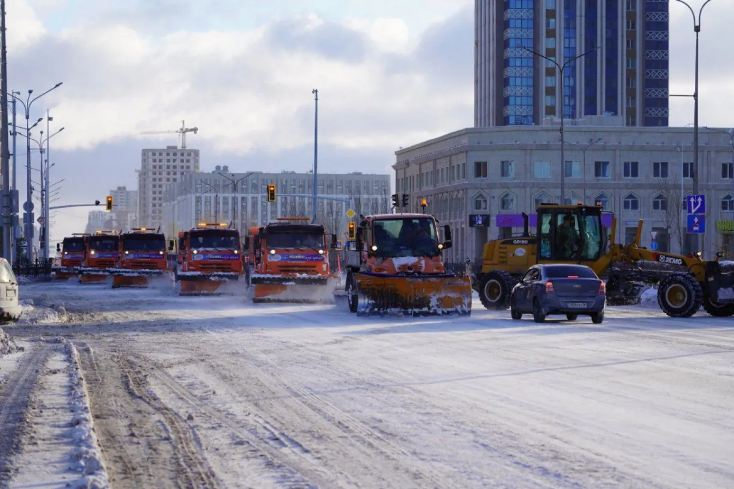 Бір тәулікте Астанадан 36 мың текше метрден астам қар шығарылды