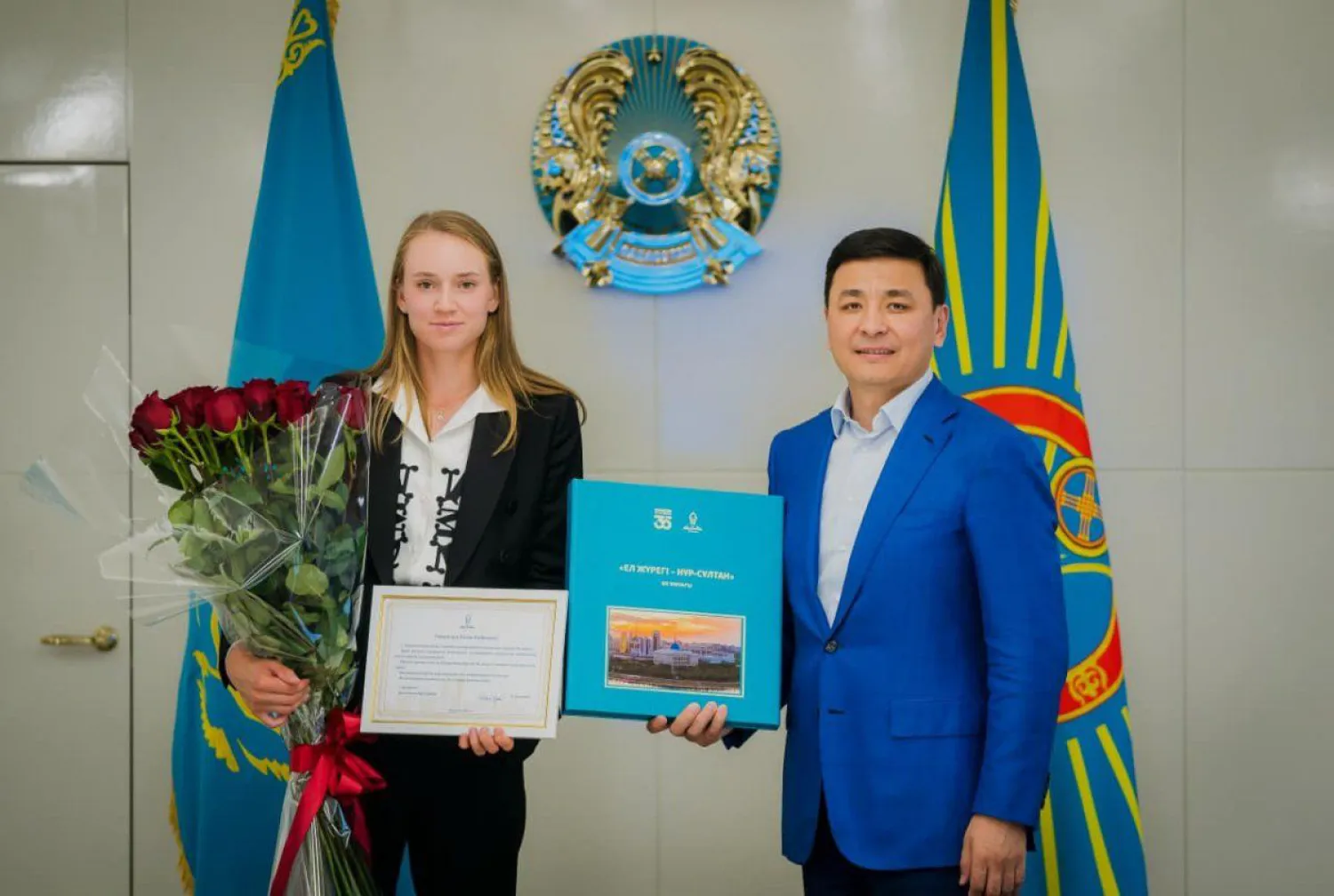 Елорда әкімі Елена Рыбакинаны жеңісімен құттықтады