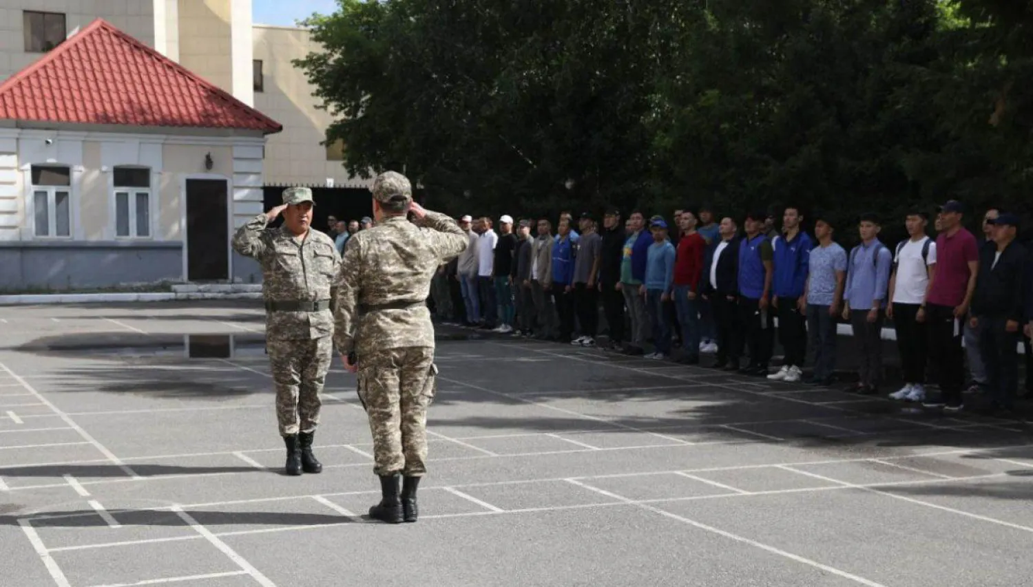 Елордада запастағы әскери міндеттілер жиынға шақырылды