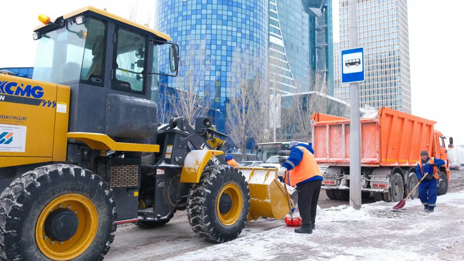 Елордада бір түнде 12 мың текше метрден астам қар шығарылды