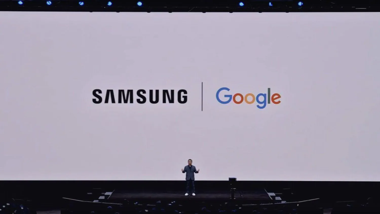 Samsung пен Google электроникаға арналған операциялық жүйесін біріктірді 