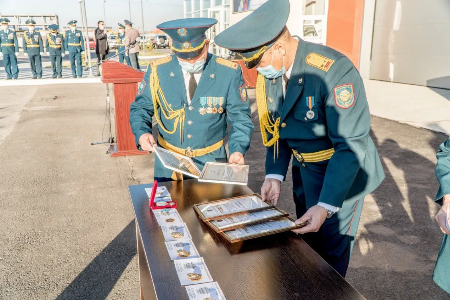 Азаматтық қорғау органдарының 25 жылдығына байланысты елордалық құтқарушылар марапатталды