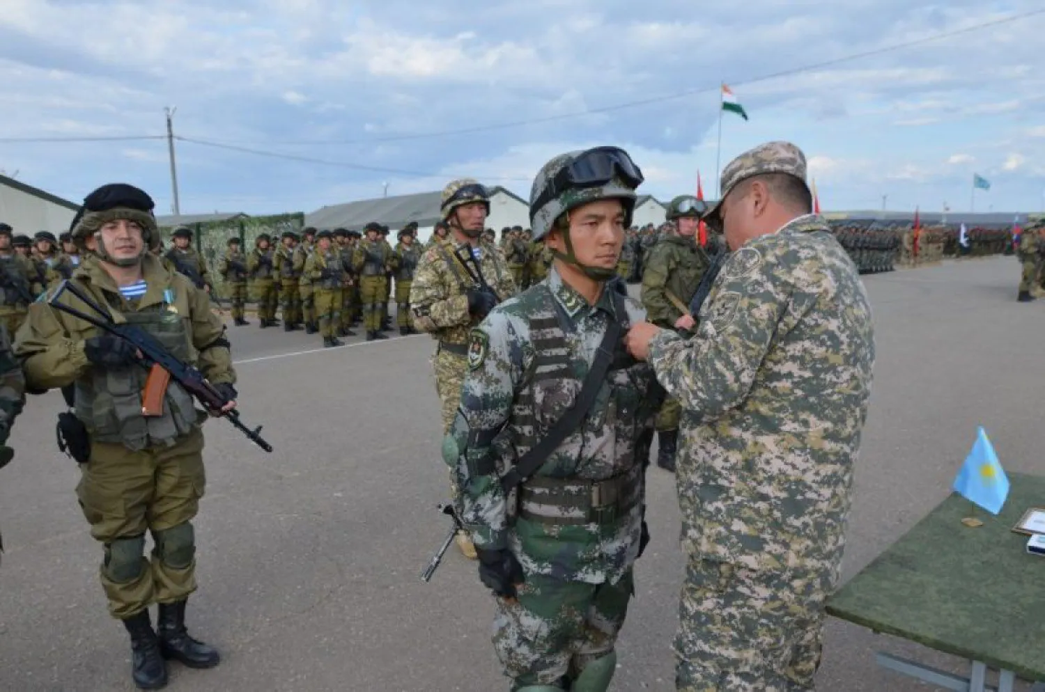 ШЫҰ қатысушы мемлекеттердің әскери оқу-жаттығуларының құрамы жаңа әскерилермен толықты