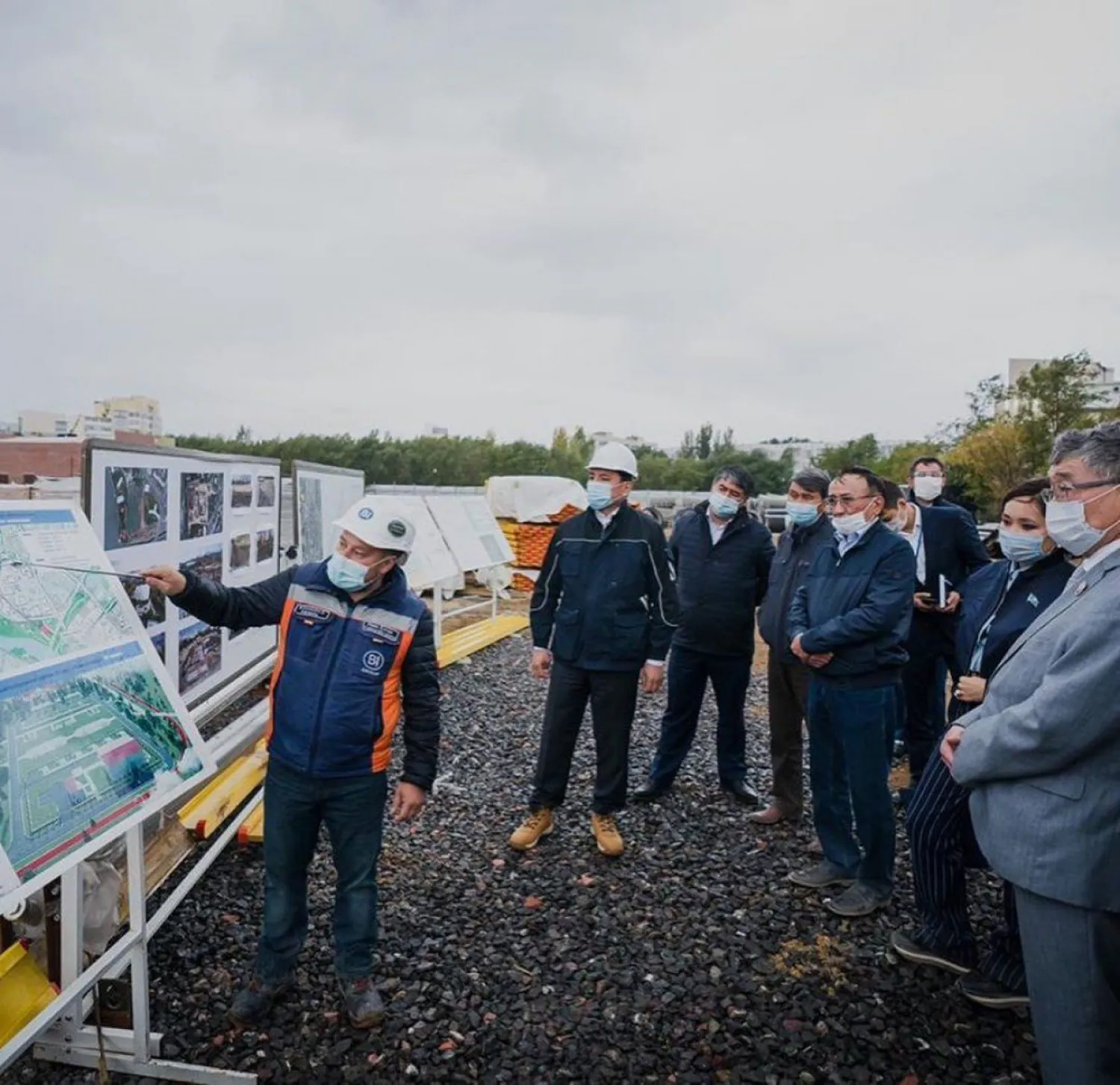 Алтай Көлгінов жауын-шашын кәрізінің құрылыс барысымен танысты