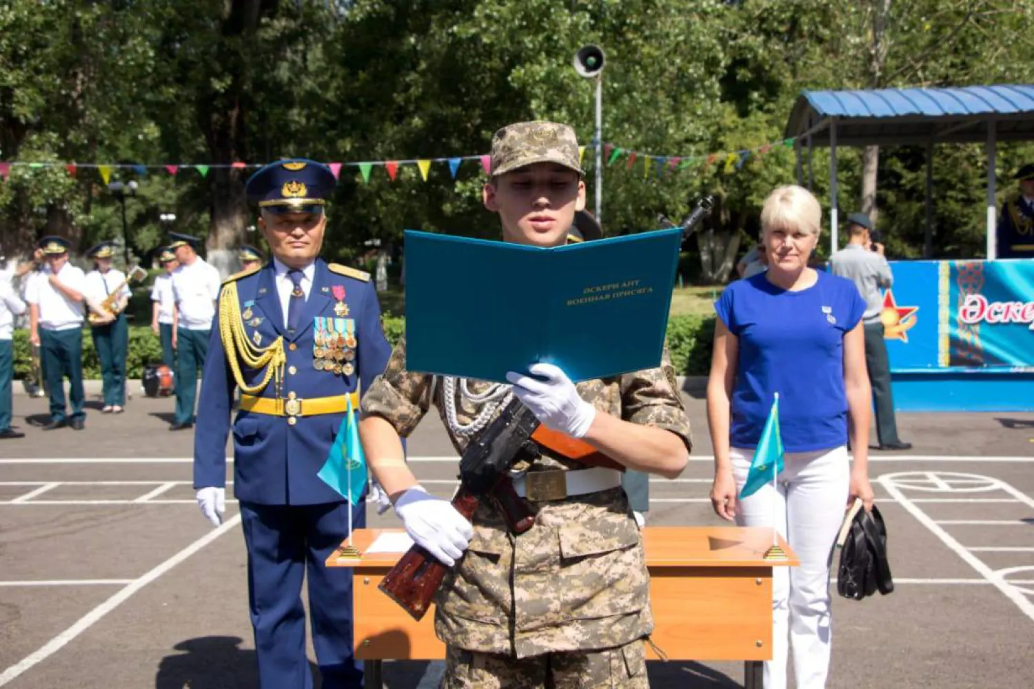 Әскери жоғары оқу орнында жас сарбаздар ант берді