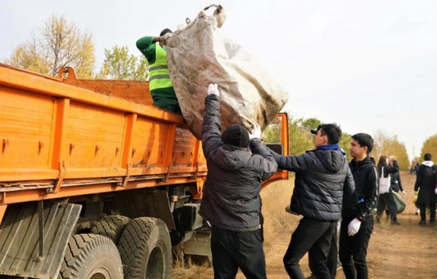 Ел аумағынан екі аптада 30 мың тоннадан астам қоқыс жиналды