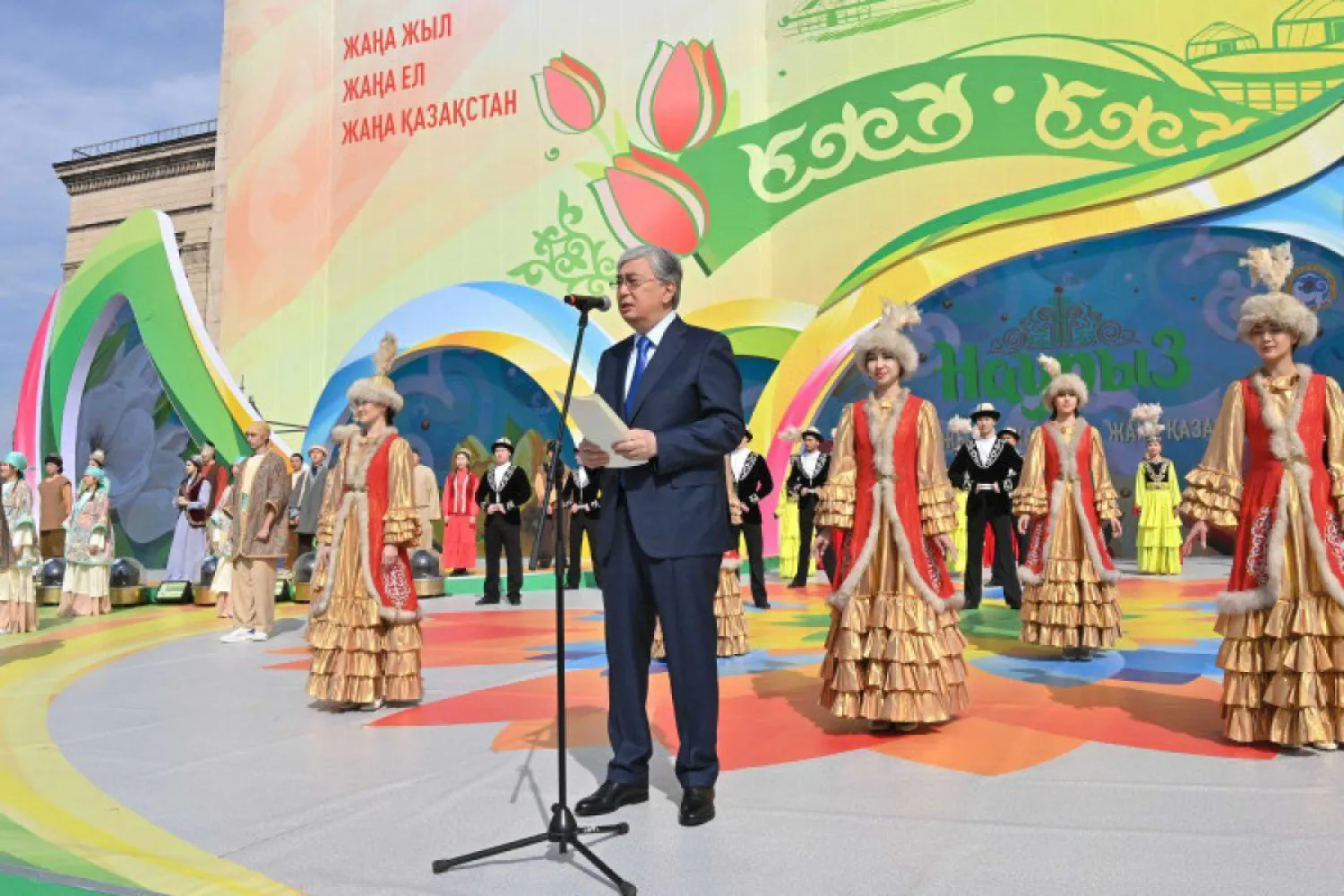 Президент барша Қазақстан халқын Ұлыстың ұлы күнімен құттықтады (ФОТО)