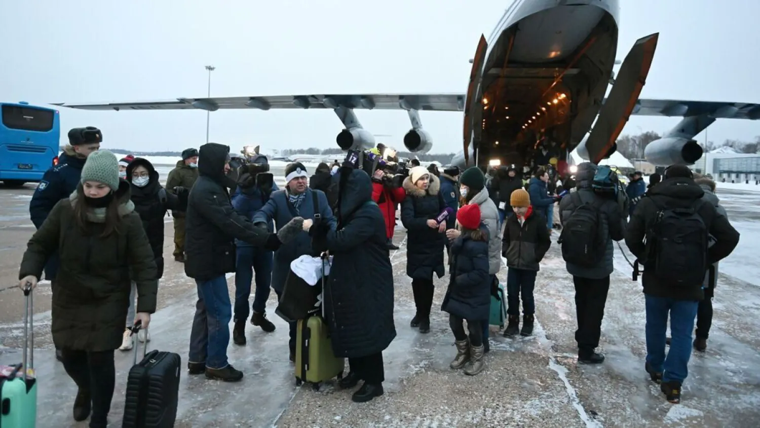 Украинадағы қазақстандықтардың алғашқы легі бүгін түнде Алматы мен Атырауға жеткізіледі