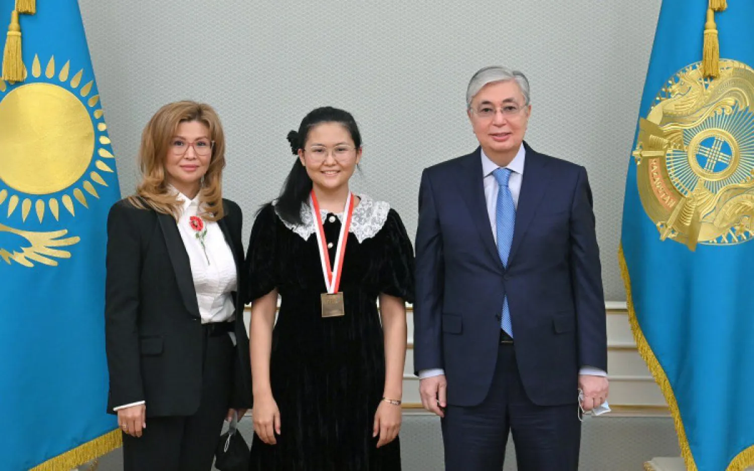 Мемлекет басшысы шахматтан әлем чемпионы Бибісара Асаубаеваны қабылдады