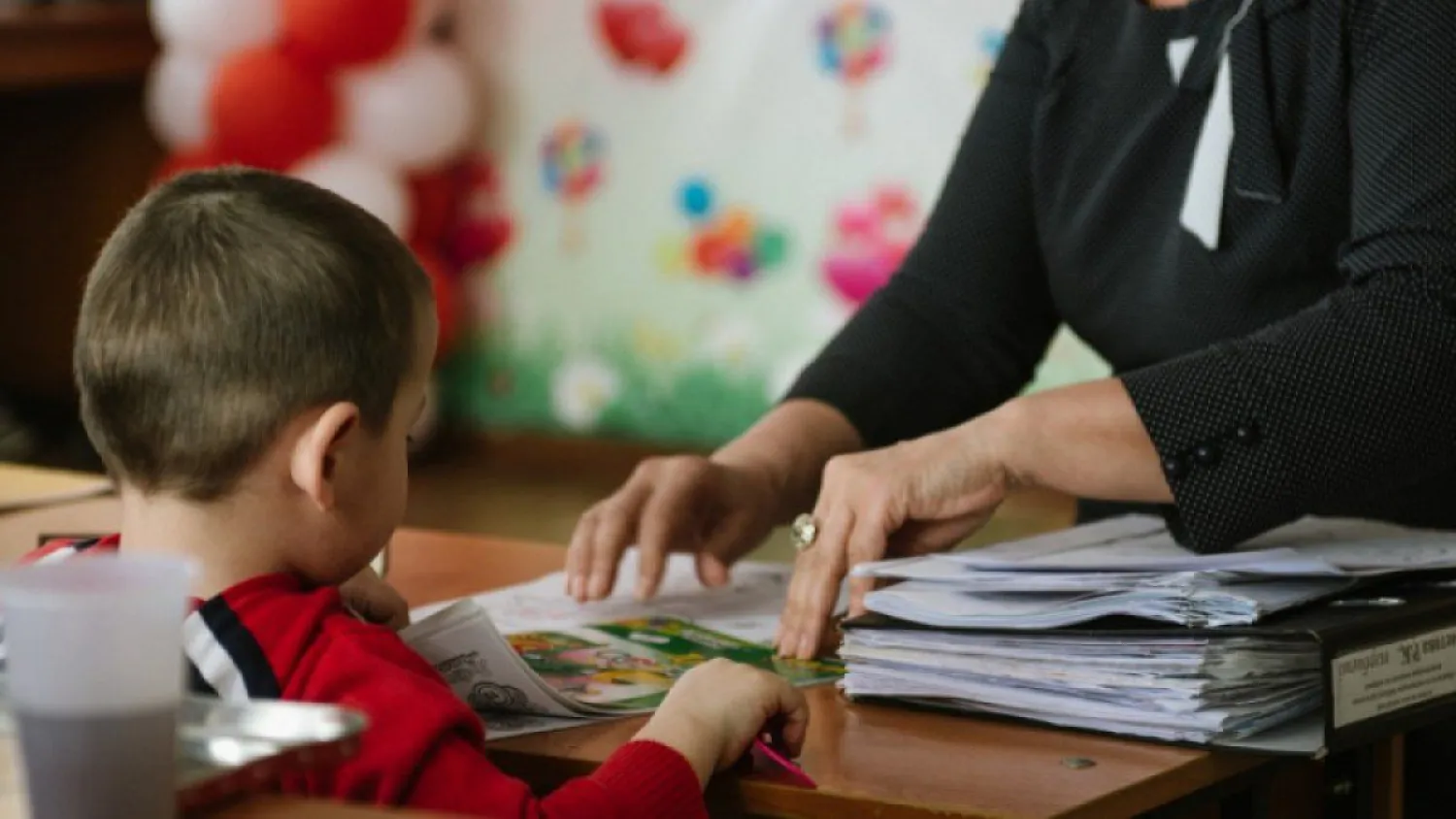 Елімізде балабақша тәрбиешілерінің жалақысы өсті