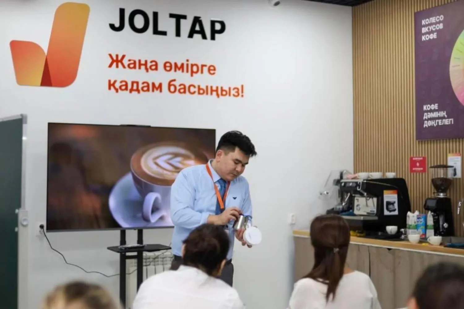 JOLTAP: Астанада 10 мың тұрғынды жаңа мамандықтарға оқыту жоспарланып отыр