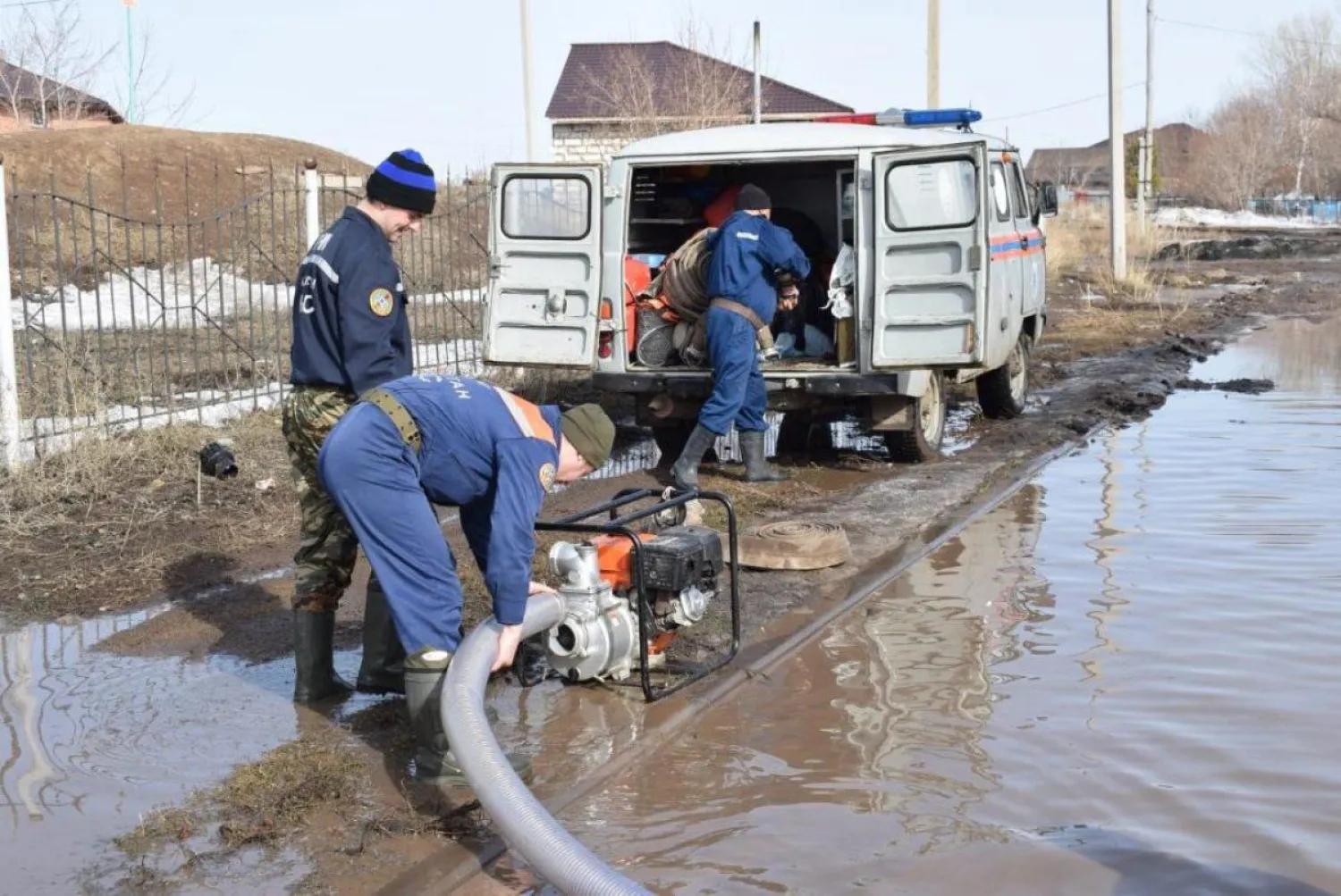 Елорда маңындағы елді мекендерде су тасқынына қарсы жұмыстар жүріп жатыр