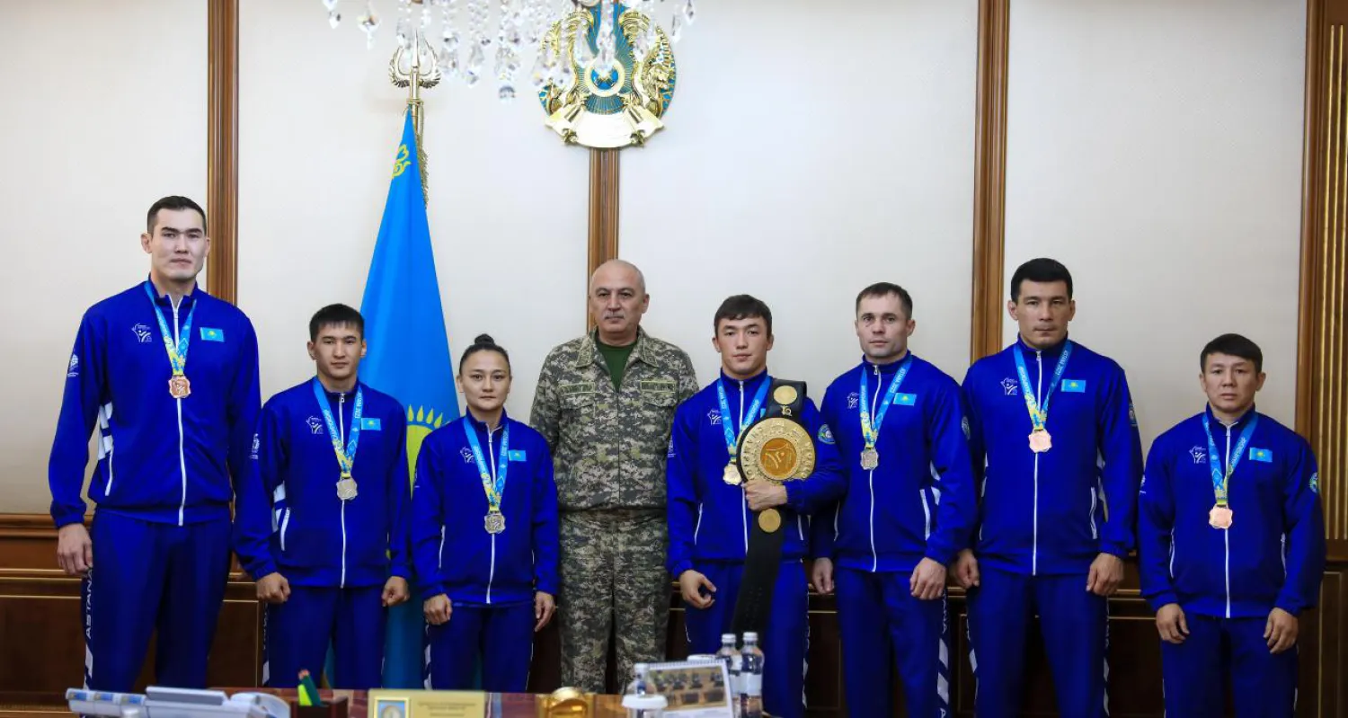 Қоян-қолтық ұрыстан әлем біріншілігінің жеңімпаздары мен жүлдегерлері марапатталды