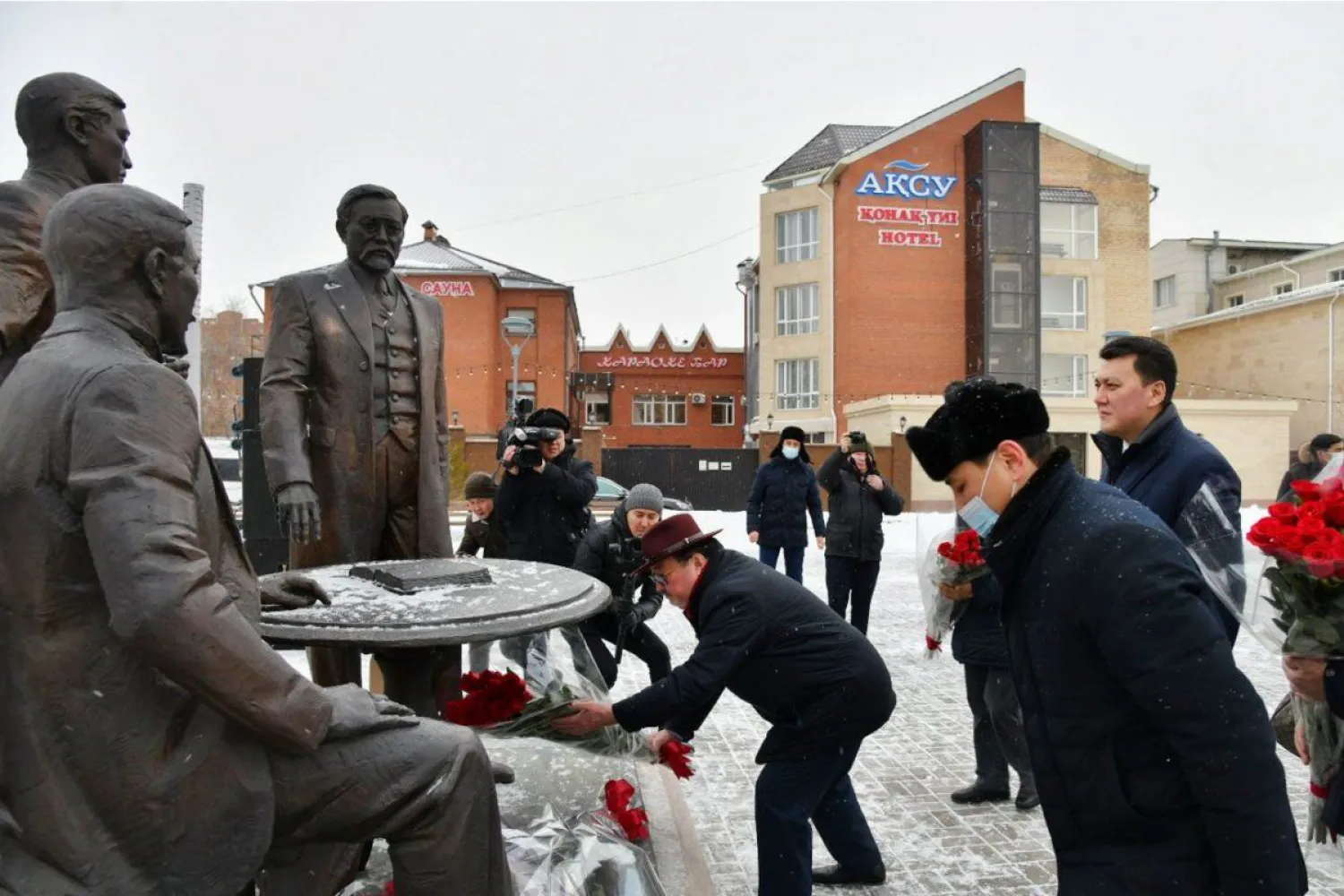 Алаш қайраткерлерінің өмірлік үлгісі де, шығармашылық өнегесі де аса қымбат – Ерлан Қарин