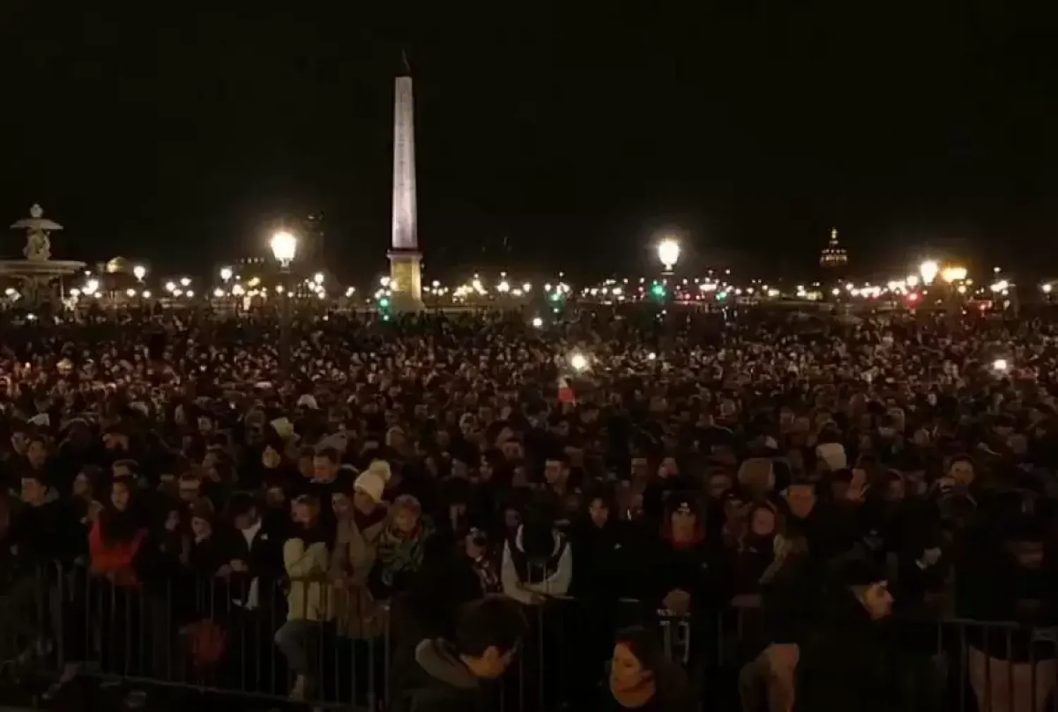 «Сендер мықтысыңдар!»: Француздар Қатардан оралған футболшыларды қошеметпен қарсы алды