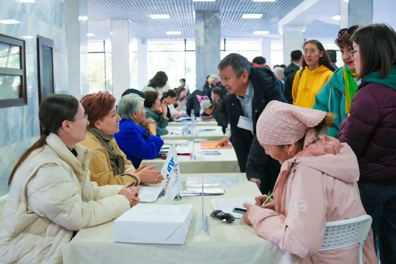 Астанада бос жұмыс орындары жәрмеңкесі өтіп жатыр