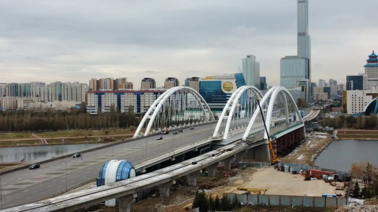 Елордада Есіл өзенімен өтетін LRT көпірінің құрылысы аяқталды