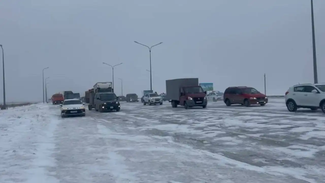 Ақмола облысында полиция 700-ден астам көлікке жол бастап жүрді