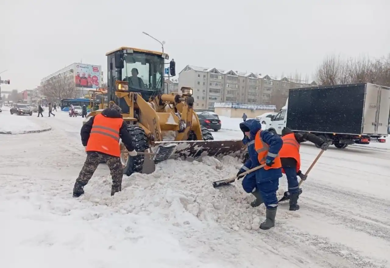 Елордада бір түнде 30 мың текше метр қар шығарылды