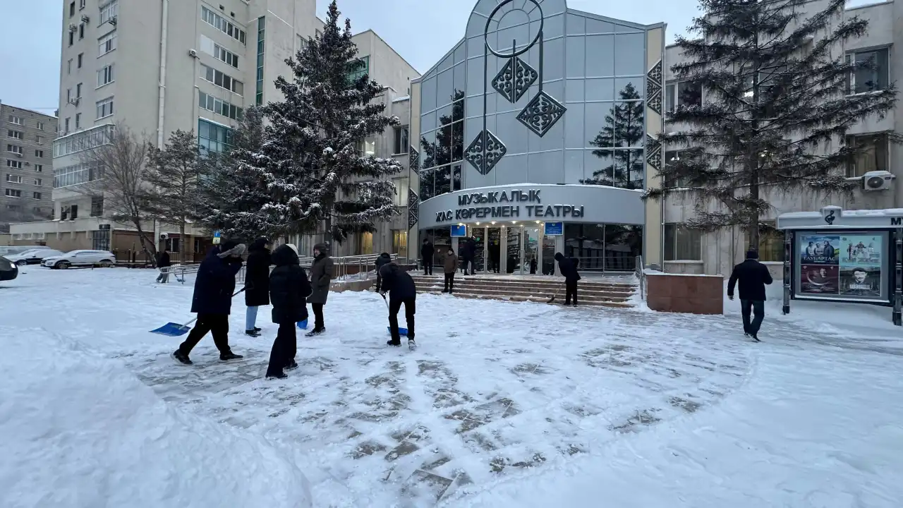 Елордалық театр актерлері «Таза Қазақстан» акциясына қолдау білдірді