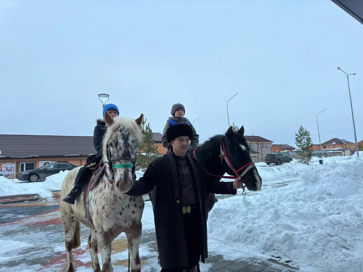 Елордада «Ата салтым - асыл қазынам» байқауы ұйымдастырылды