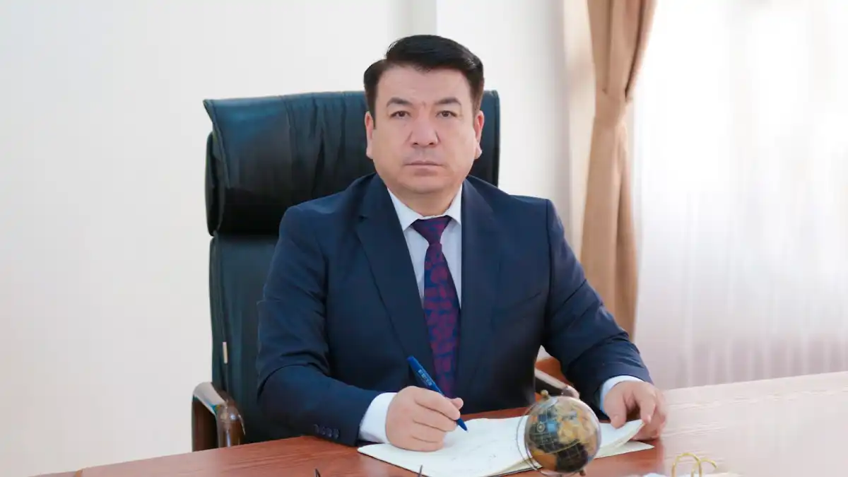 Ғани Бейсембаев оқушыларды оқу жылының аяқталуымен құттықтады