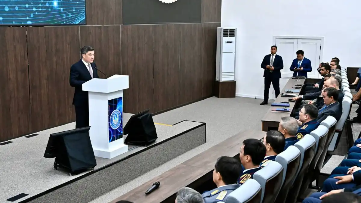 Олжас Бектенов ІІМ Басқару академиясының ашылуына қатысты