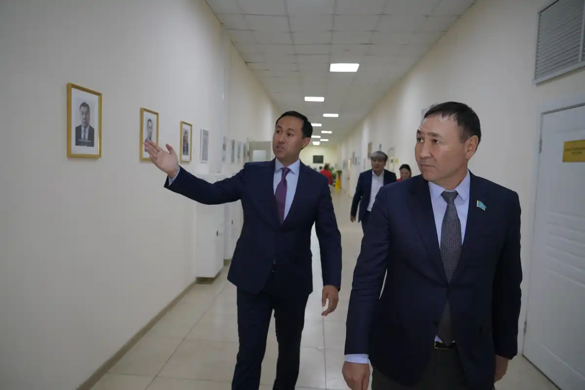 Астана мәслихатының төрағасы «Еlorda Аqparat» медиахолдингіне келді