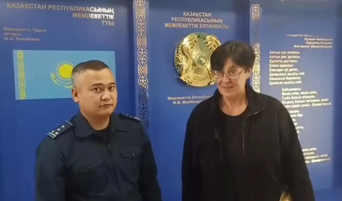 «Қонақүй брондауды растамаған»: Елордалық полицейлер Швейцариядан келген туристке көмек көрсетті