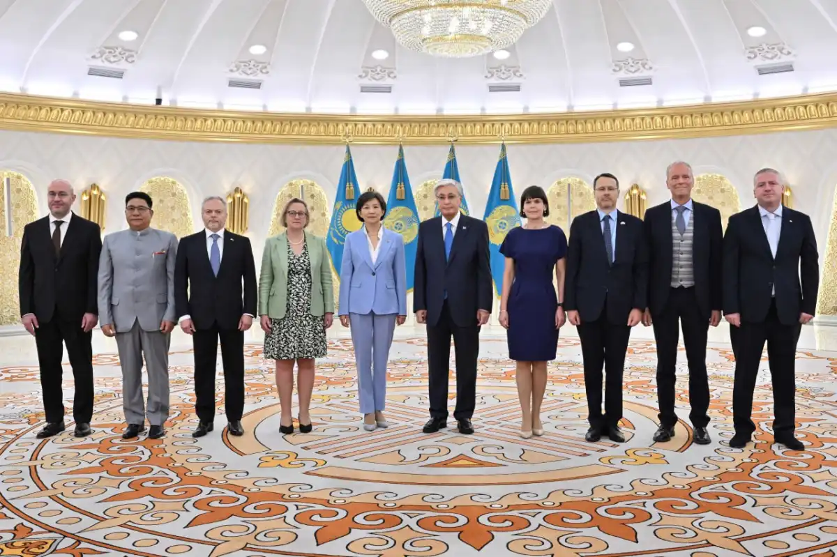 Президент бірқатар мемлекеттің елшілерінен сенім грамоталарын қабылдады
