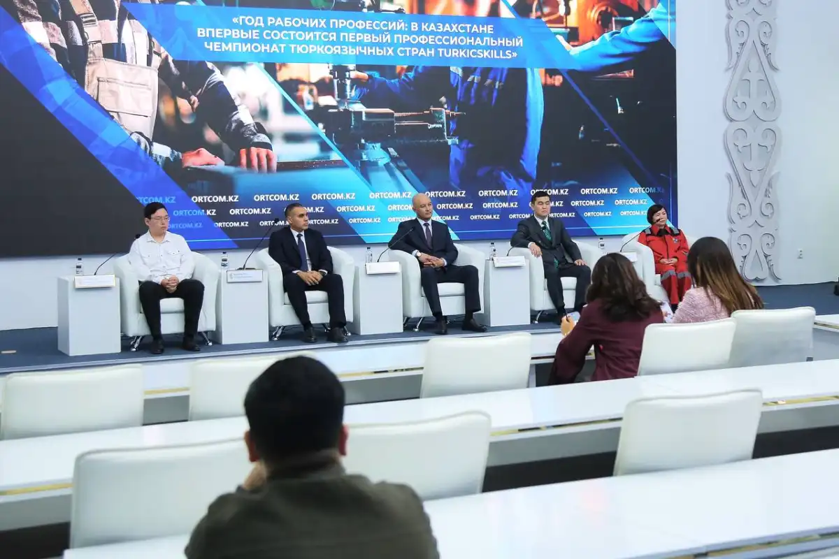 Колледждерде талапкерлерге ЖИ-ассистент көмектеседі – министрлік