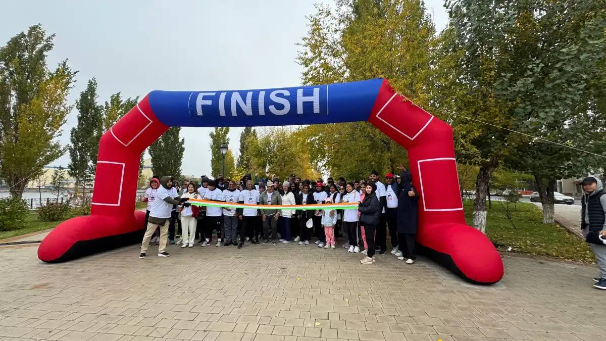 Астанада жүгіру жарысына 200-ге жуық адам қатысты