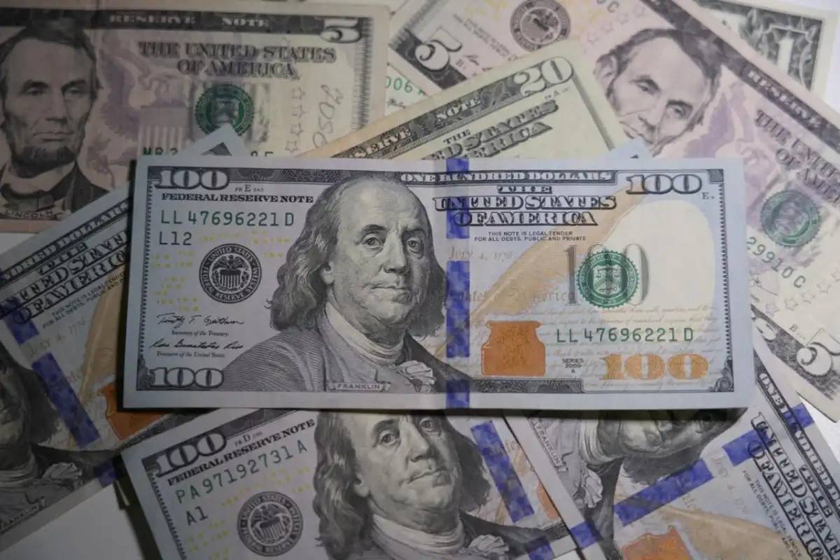 Өткен айда Ұлттық қордан 420 млн доллар сатылды