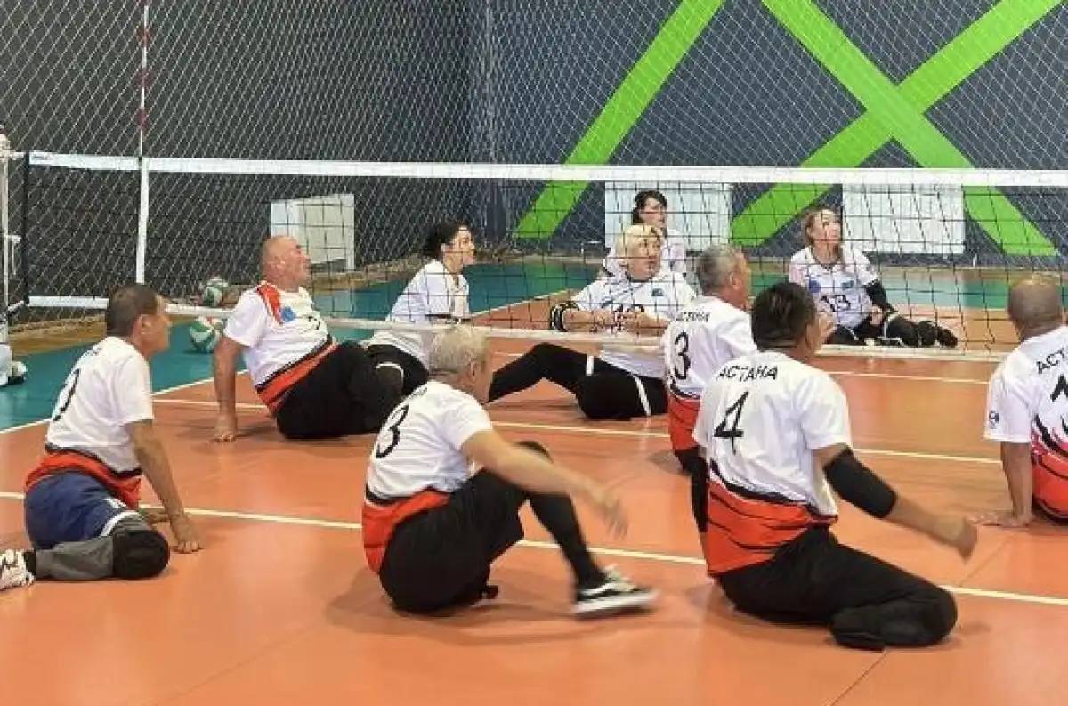 Елордада Спорт күніне орай отырып ойнайтын волейболдан турнир өтті