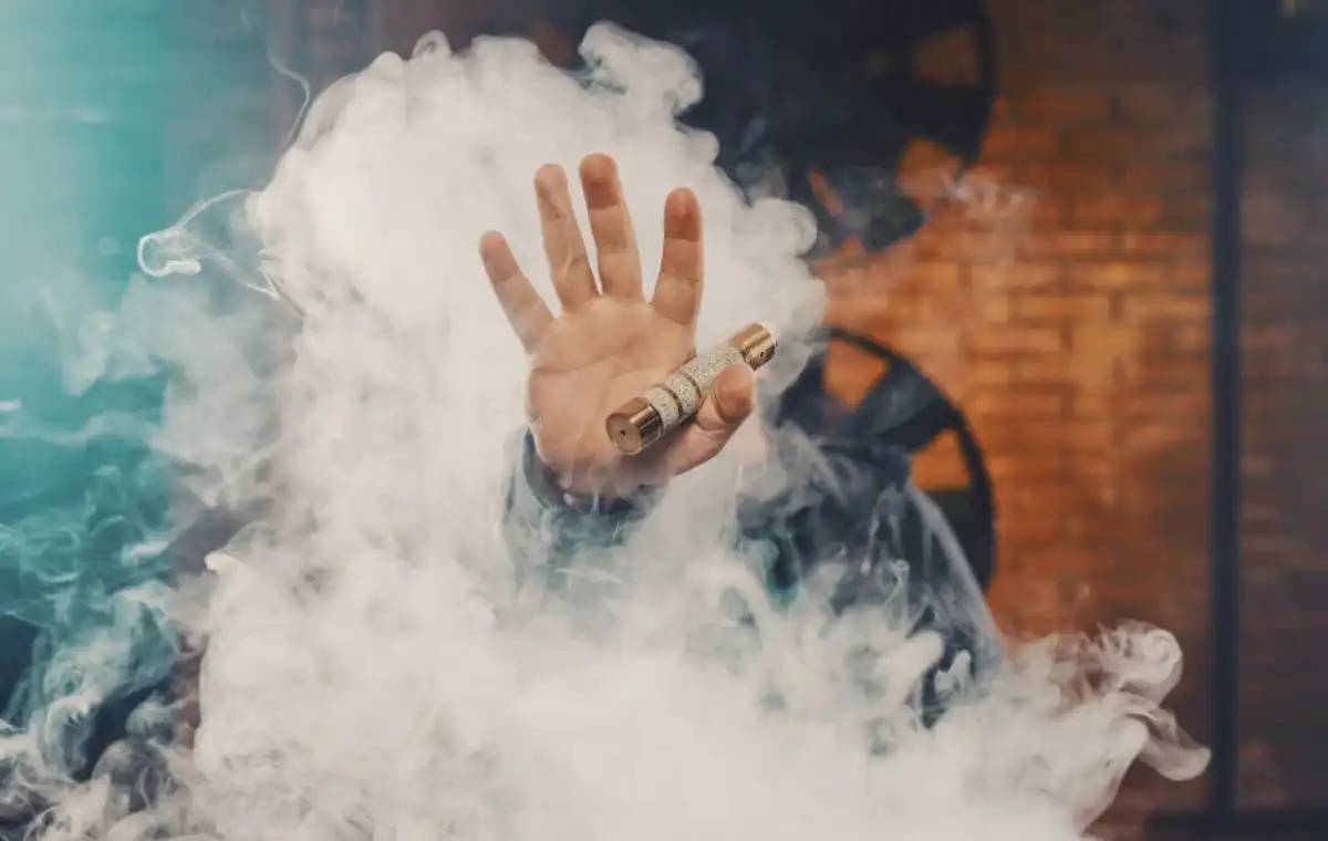 «Астанада 490 мыңнан астам вейп тәркіленді»: ҚМА вейп саудасының жолын кесті