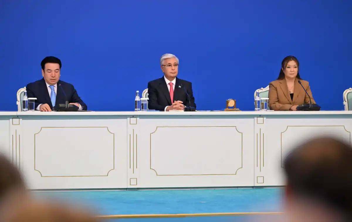 Қасым-Жомарт Тоқаевтың қатысуымен тамыз конференциясы өтіп жатыр