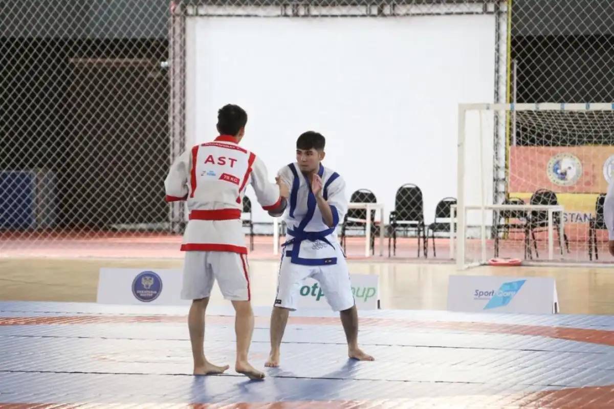 «Қазақстан барысы»: Астанада қалалық іріктеу турнирі өтіп жатыр