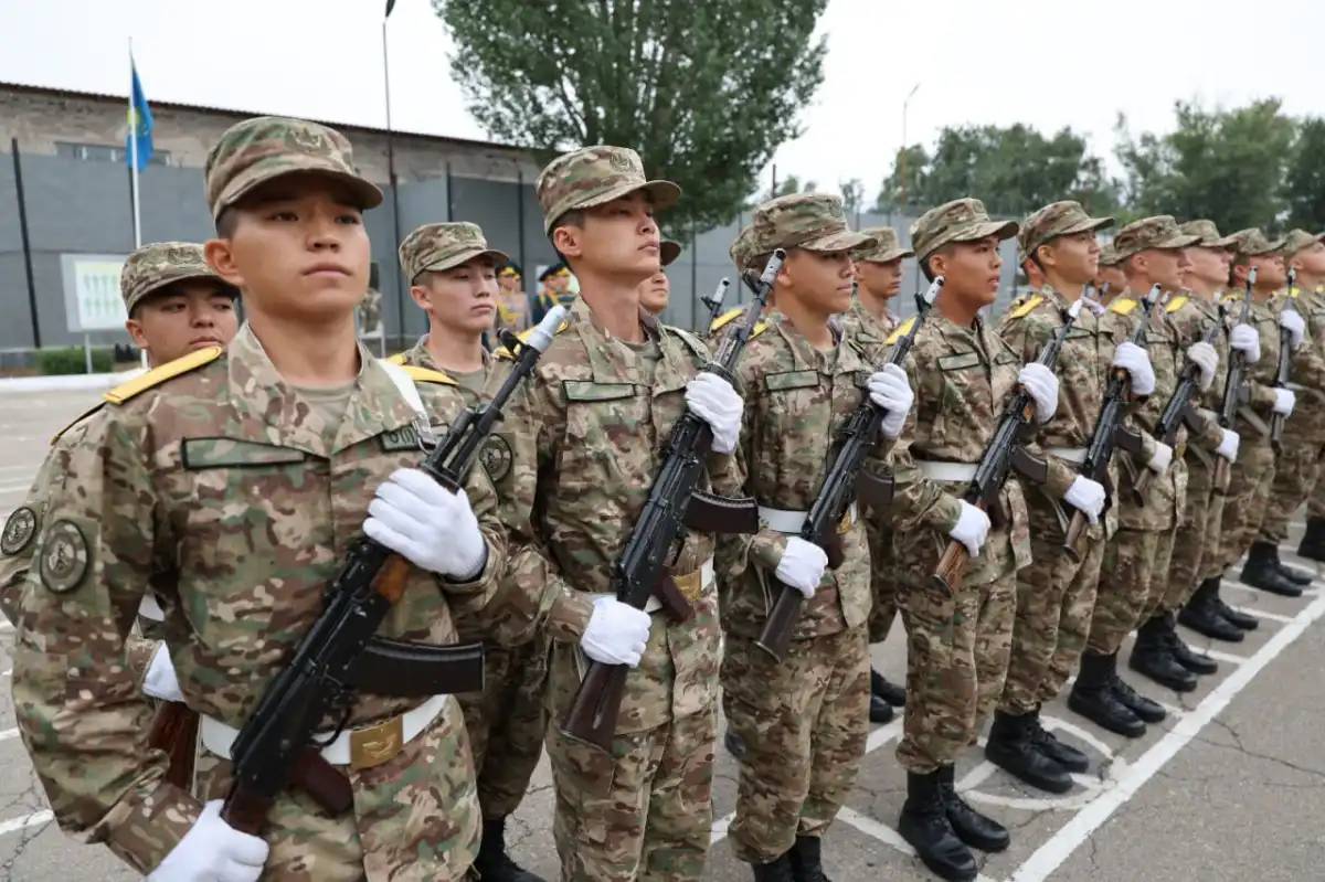 Елордада 125 жас сарбаз әскери ант қабылдады