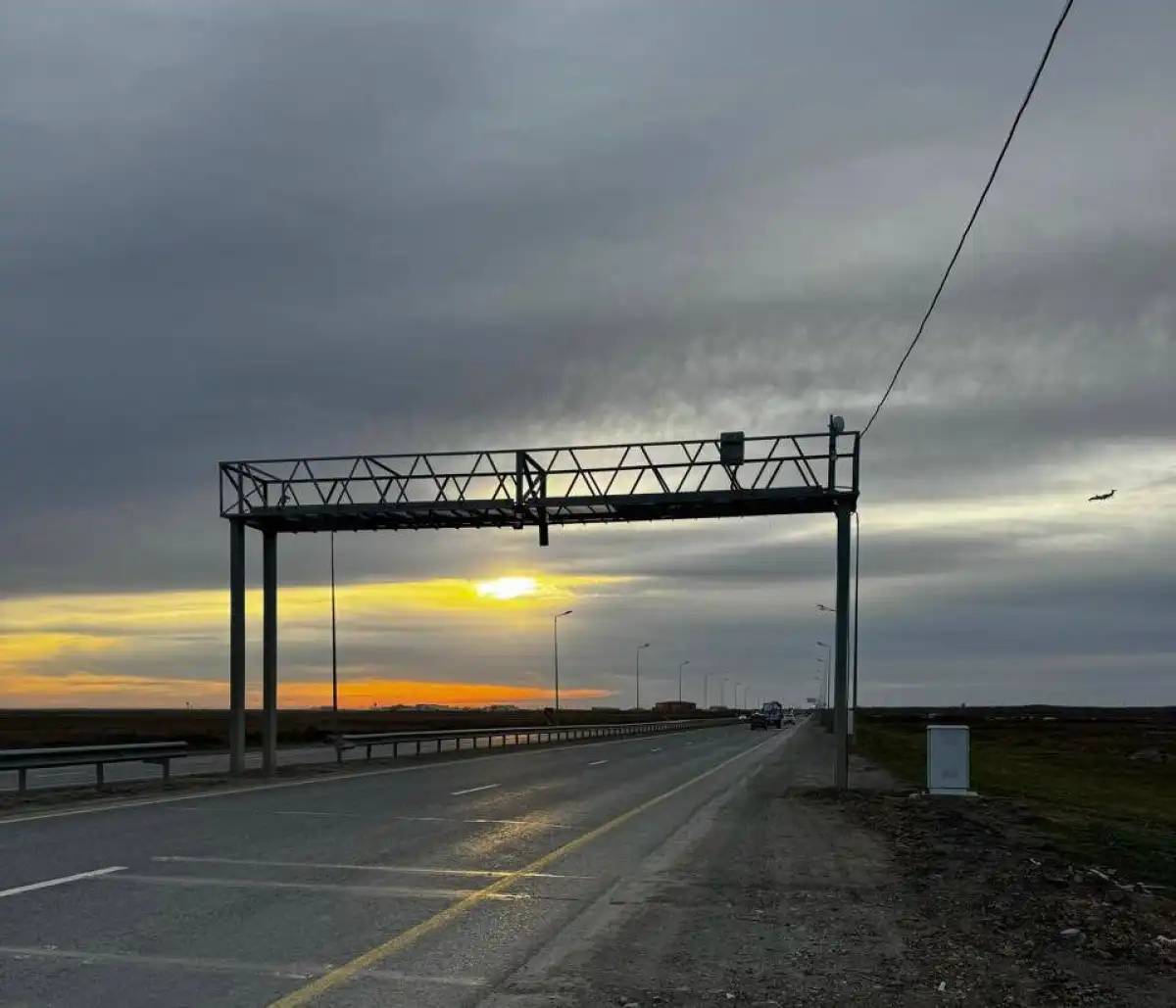 Бүгіннен бастап Қазақстанда ақылы жолдардың ақауы бар учаскесінде жол жүру ақысы тегін