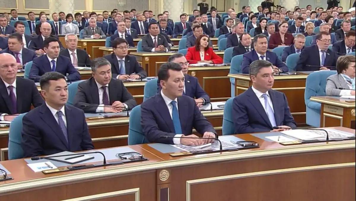 Тоқаев: «Үкімет жасанды интеллекті қолданып, медициналық қызметтердің сапасына мониторинг жүргізетін жаңа жүйе қалыптастыруға тиіс»