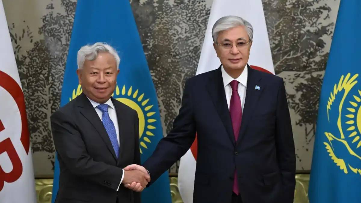 Тоқаев Азия инфрақұрылымдық инвестициялар банкінің президентімен кездесті