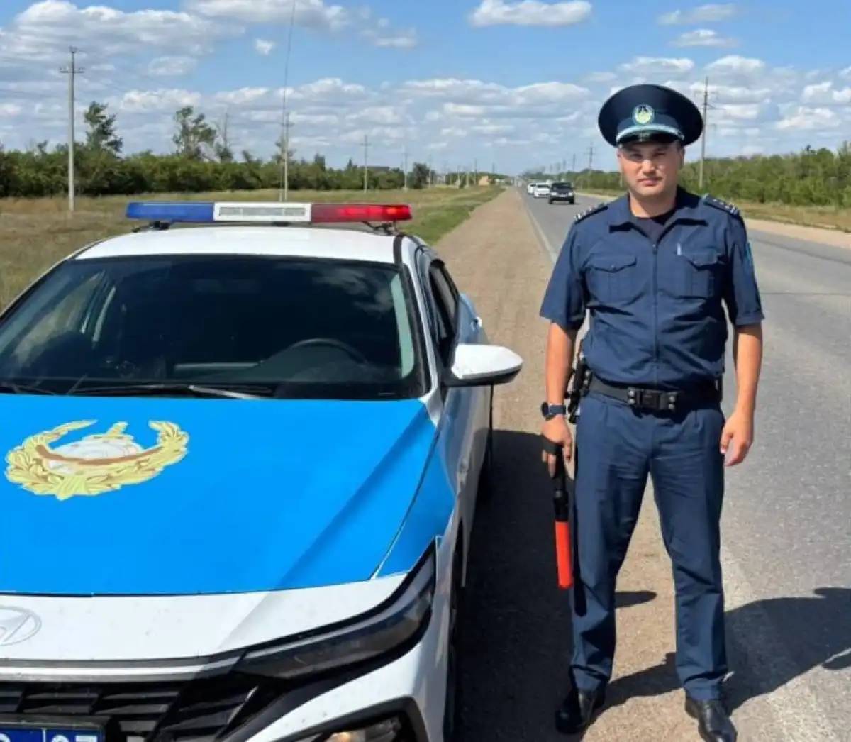 Полицейлер жүргізушілерді жолда абай болуға шақырады
