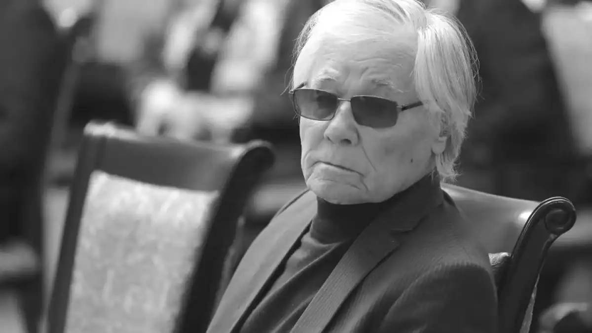 Белгілі ақын Исраил Сапарбай дүниеден өтті